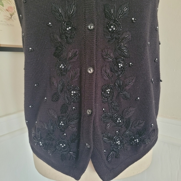 Vintage Gina Peters Floral Embroidered Beaded Knit Vest Black Size Medium - Picture 3 of 9